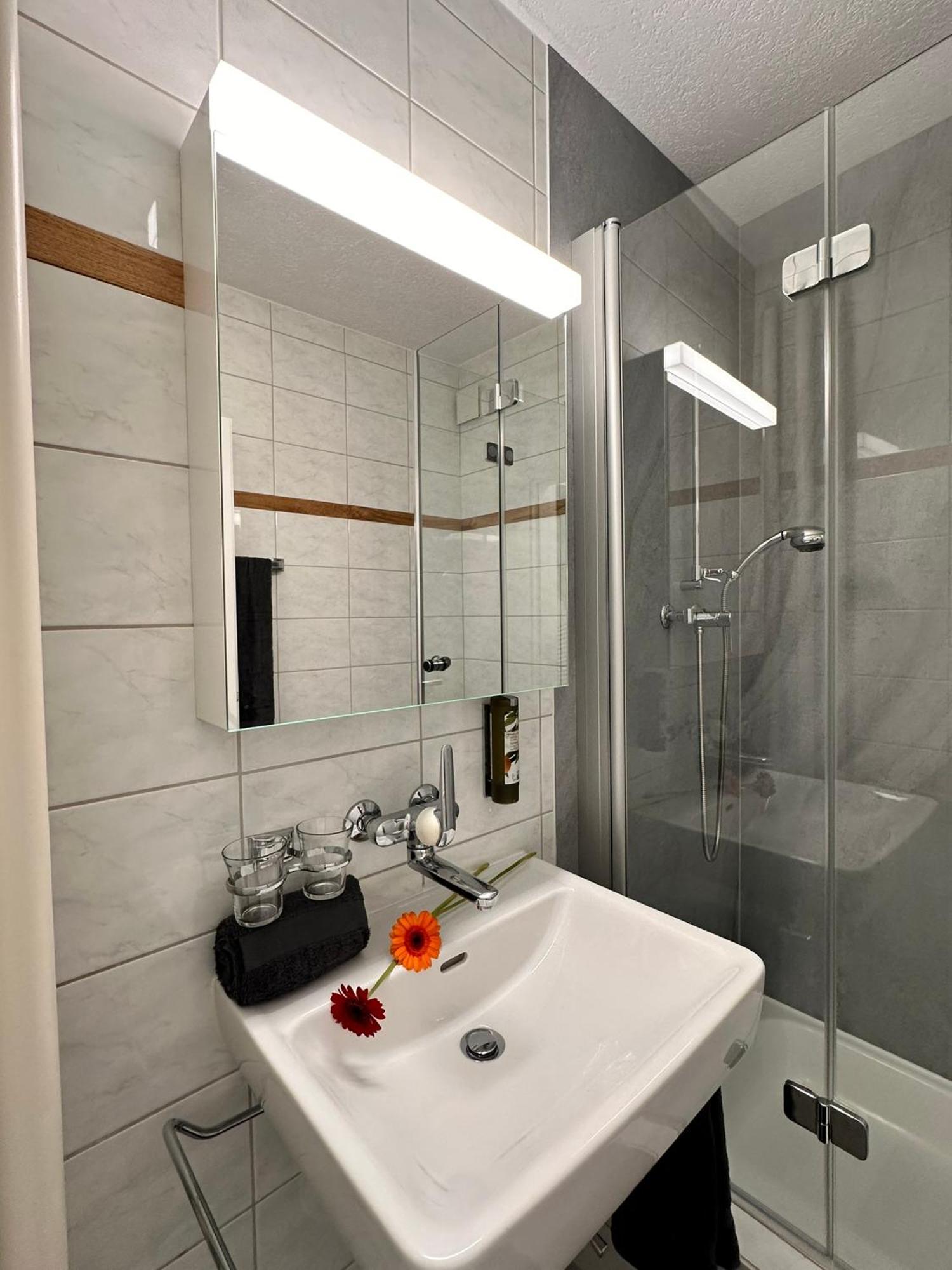 Business Hotel Riverside 더긴겐 외부 사진
