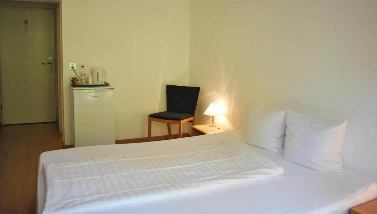 Business Hotel Riverside 더긴겐 외부 사진